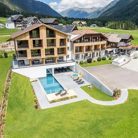 Hotel Tyrol-2